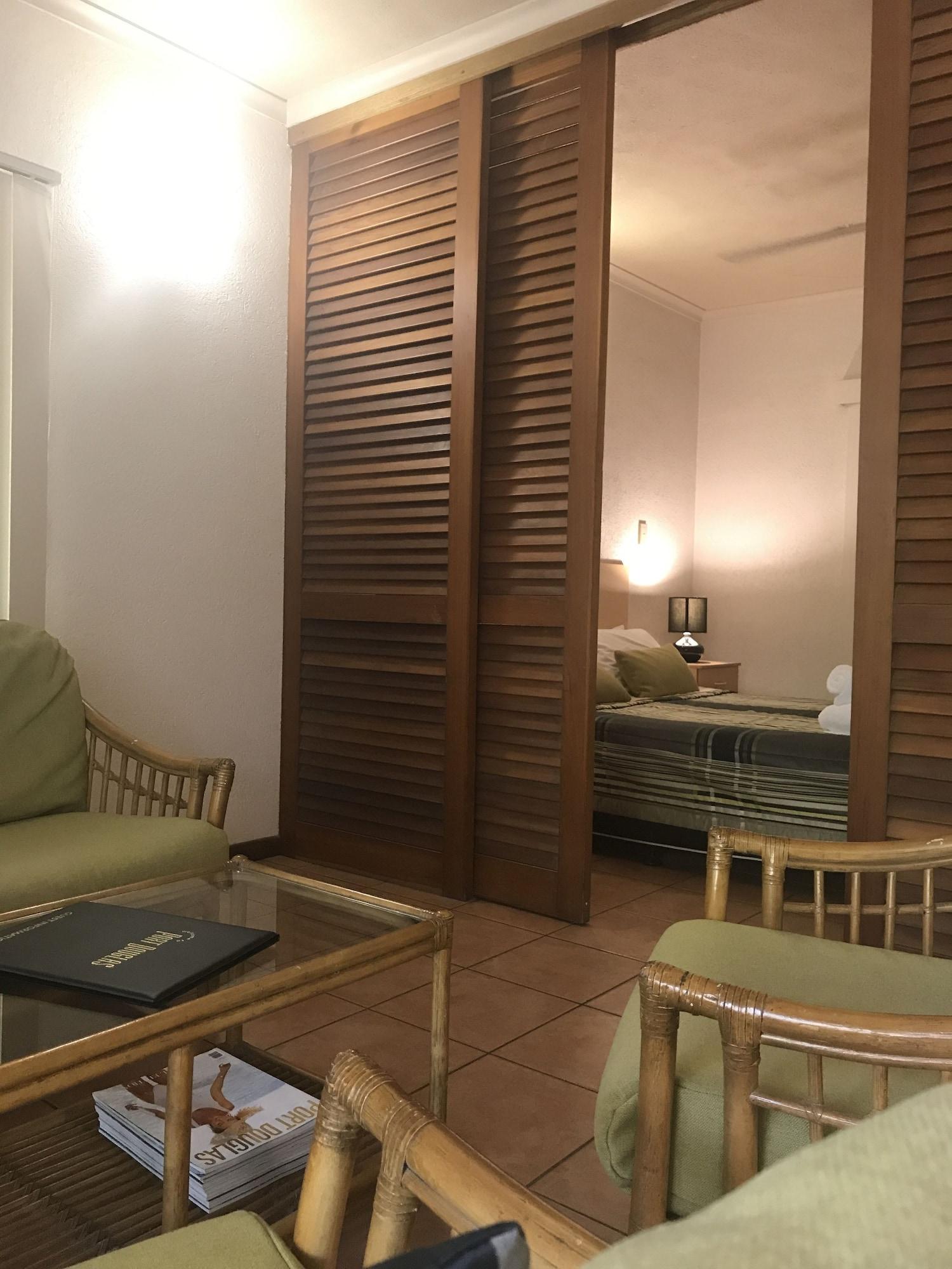 Port Douglas Palm Villas Exterior photo